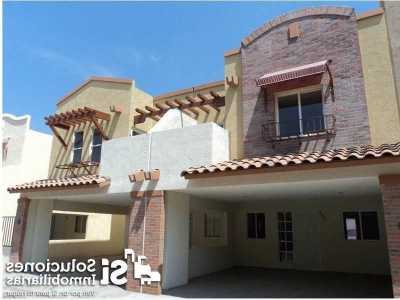 Home For Sale in Tecamac, Mexico