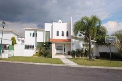 Home For Sale in Atlatlahucan, Mexico