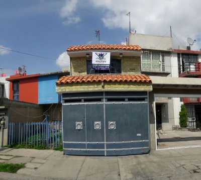 Home For Sale in Chicoloapan, Mexico