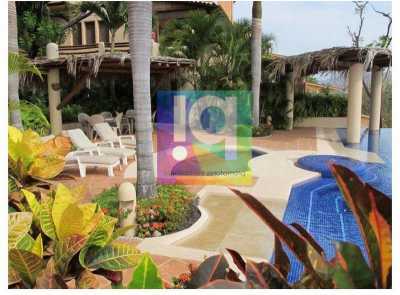 Apartment For Sale in Zihuatanejo De Azueta, Mexico