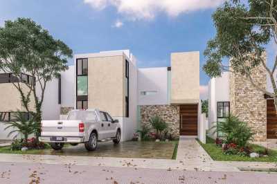 Home For Sale in Conkal, Mexico