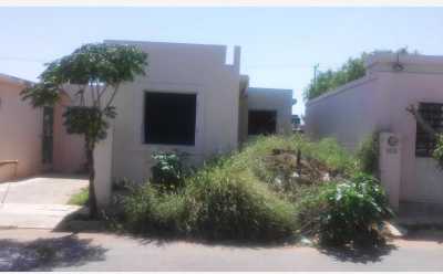 Home For Sale in Nuevo Laredo, Mexico