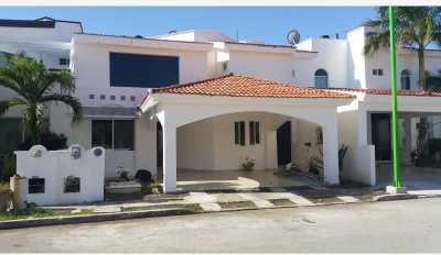 Home For Sale in Campeche, Mexico