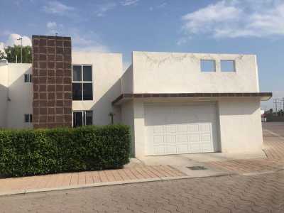 Other Commercial For Sale in Celaya, Mexico