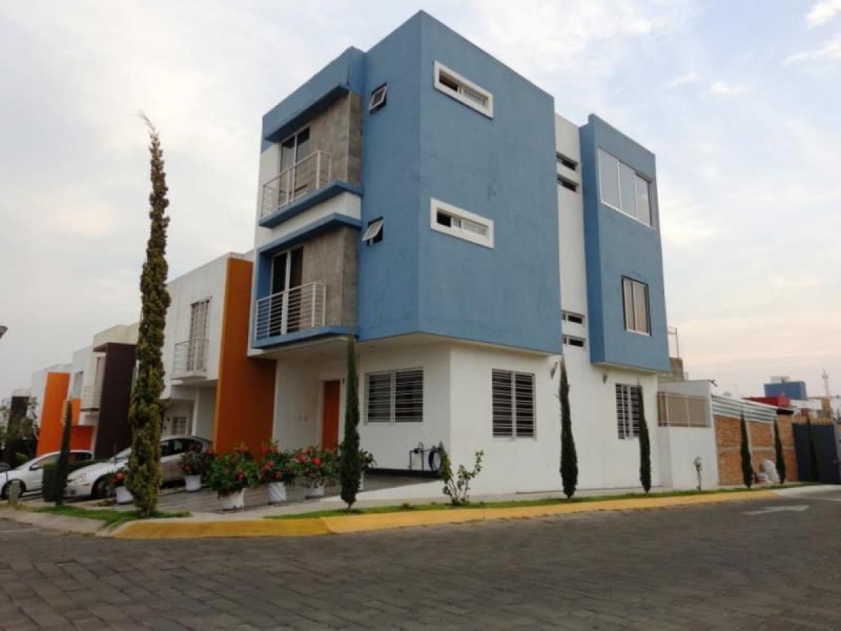 Picture of Home For Sale in San Pedro Tlaquepaque, Jalisco, Mexico