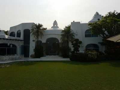 Home For Sale in Jojutla, Mexico