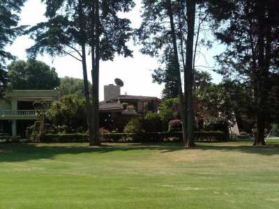 Home For Sale in Atizapan De Zaragoza, Mexico