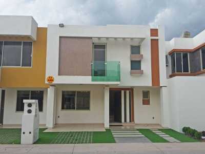 Home For Sale in San Luis Potosi, Mexico