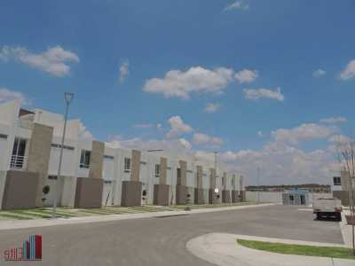 Home For Sale in El Marques, Mexico