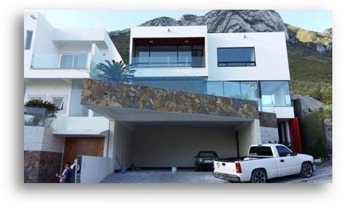Picture of Home For Sale in San Pedro Garza Garcia, Nuevo Leon, Mexico