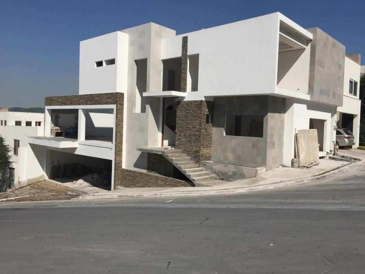 Picture of Home For Sale in San Pedro Garza Garcia, Nuevo Leon, Mexico