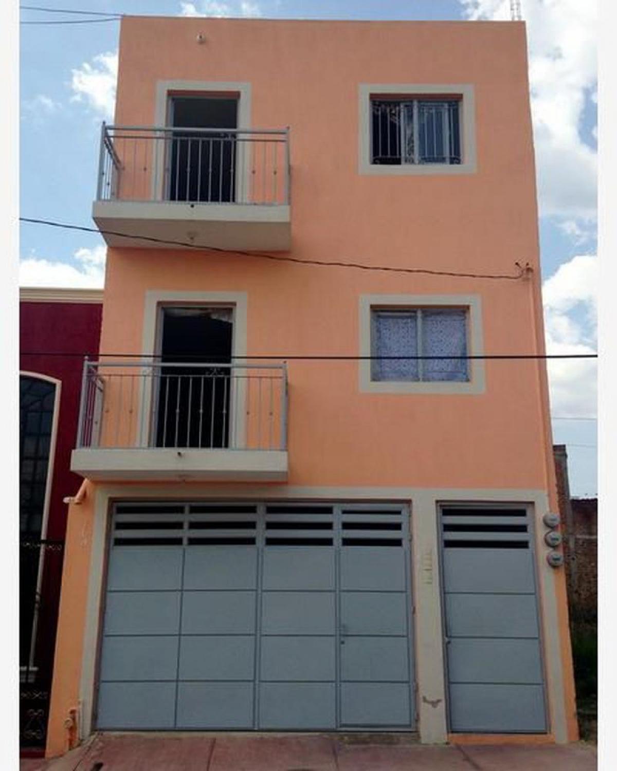 Picture of Apartment Building For Sale in Zapotlanejo, Jalisco, Mexico