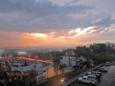 Apartment For Sale in San Pedro Tlaquepaque, Mexico