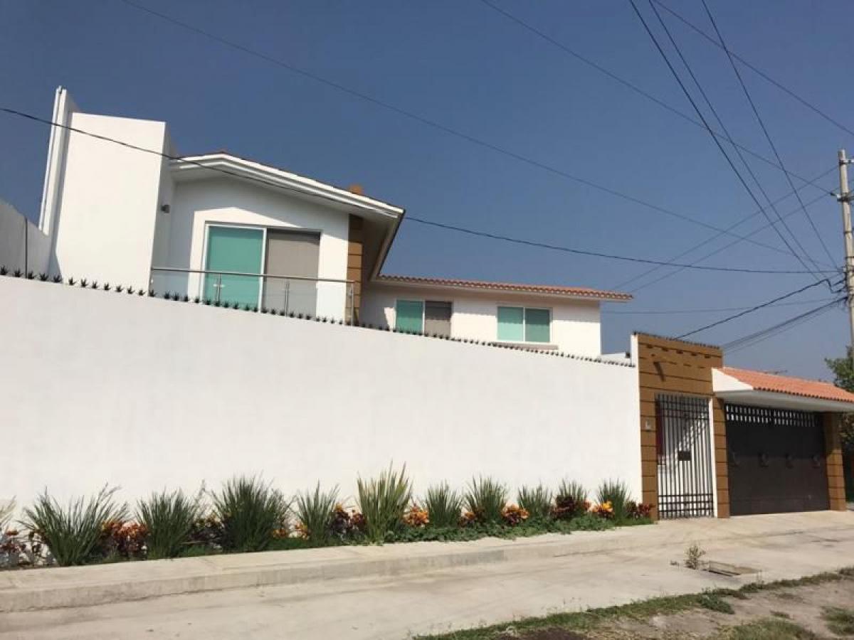 Picture of Home For Sale in Totolapan, Morelos, Mexico