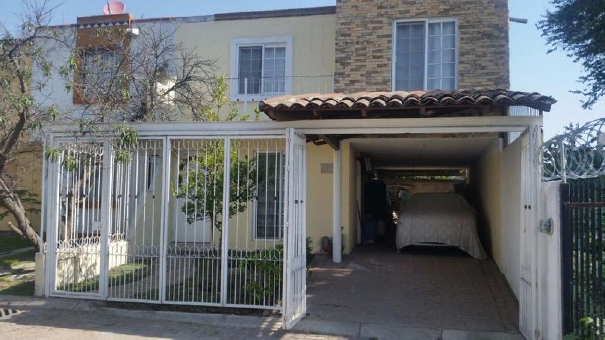 Picture of Home For Sale in San Pedro Tlaquepaque, Jalisco, Mexico