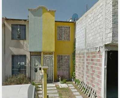 Home For Sale in Chicoloapan, Mexico