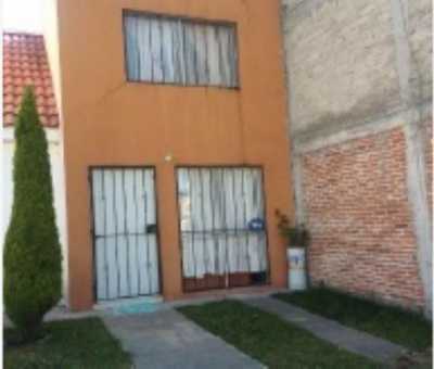 Home For Sale in San Antonio La Isla, Mexico
