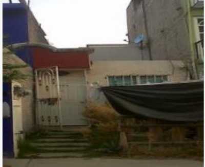 Home For Sale in Chicoloapan, Mexico