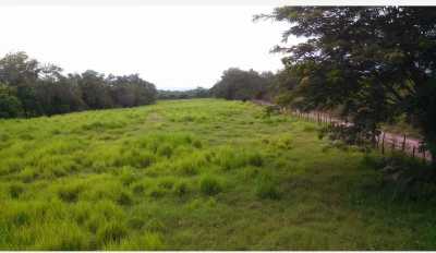 Residential Land For Sale in Coquimatlan, Mexico