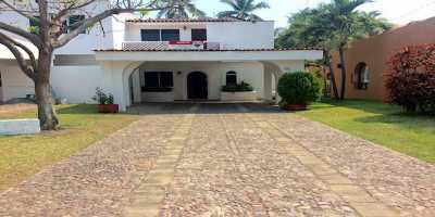 Other Commercial For Sale in Manzanillo, Mexico