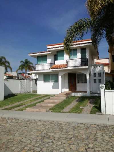 Home For Sale in Ixtapan De La Sal, Mexico