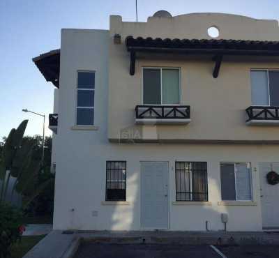 Home For Sale in Solidaridad, Mexico