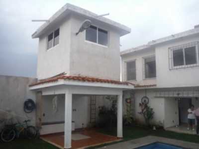 Home For Sale in Tlayacapan, Mexico