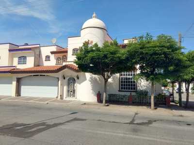 Home For Sale in Sinaloa, Mexico