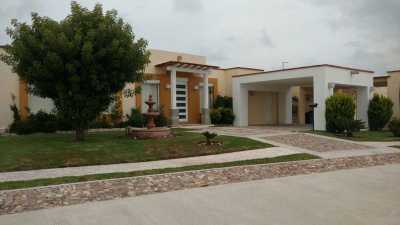 Home For Sale in Irapuato, Mexico