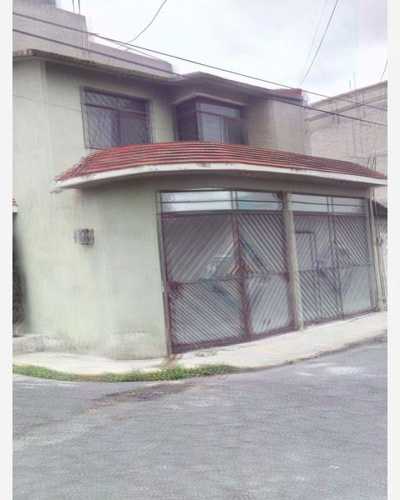 Home For Sale in Nezahualcoyotl, Mexico