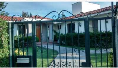 Home For Sale in San Juan Del Rio, Mexico
