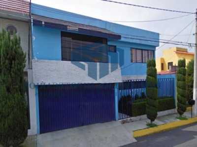 Home For Sale in Naucalpan De Juarez, Mexico