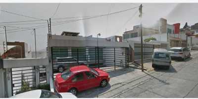 Home For Sale in Tlalnepantla De Baz, Mexico