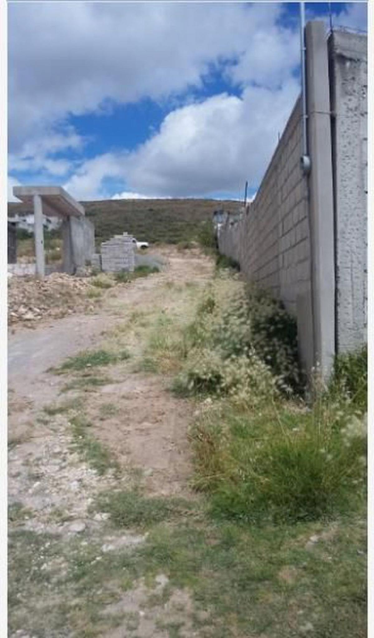 Picture of Residential Land For Sale in Mineral De La Reforma, Hidalgo, Mexico