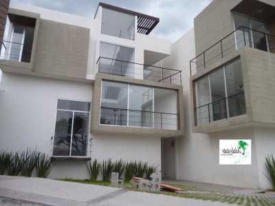Apartment For Sale in El Marques, Mexico