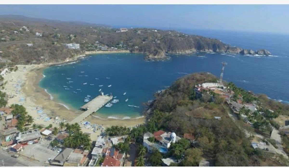 Puerto Angel, San Pedro Pochutla, Oaxaca, Mexico Homes For Sale at