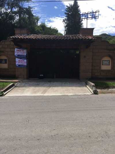 Home For Sale in Zumpahuacan, Mexico