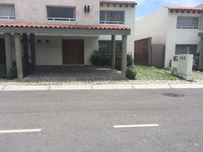 Home For Sale in Calimaya, Mexico