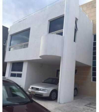 Home For Sale in Naucalpan De Juarez, Mexico