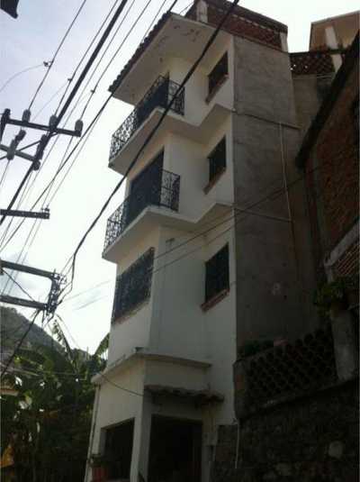 Apartment Building For Sale in