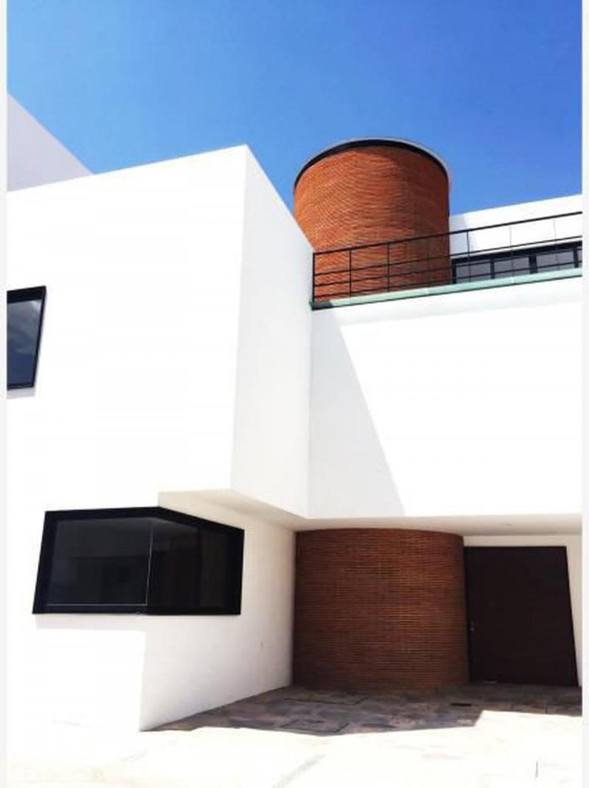 Picture of Home For Sale in Naucalpan De Juarez, Mexico, Mexico