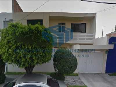 Home For Sale in Tlalnepantla De Baz, Mexico