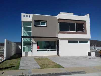 Home For Sale in Huimilpan, Mexico