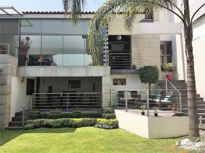 Home For Sale in Coyoacan, Mexico