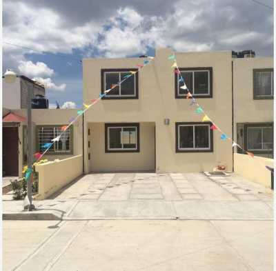 Home For Sale in Mineral De La Reforma, Mexico