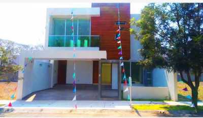 Home For Sale in Villa De Ãlvarez, Mexico