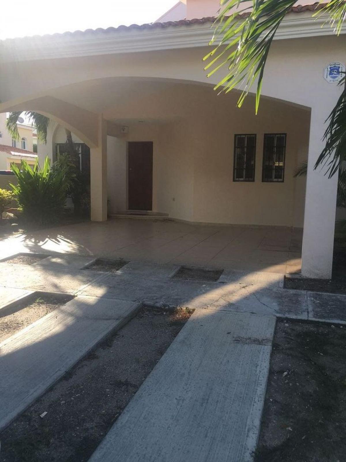 Carmen, Campeche, Campeche, Mexico Homes For Sale at GLOBAL LISTINGS