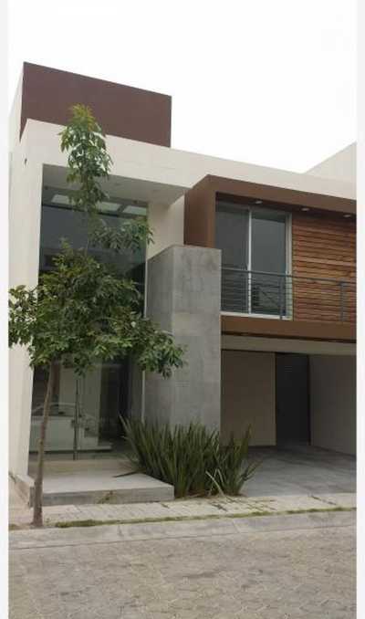 Home For Sale in Ocoyucan, Mexico