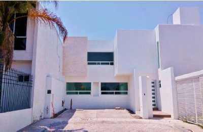 Other Commercial For Sale in Queretaro, Mexico