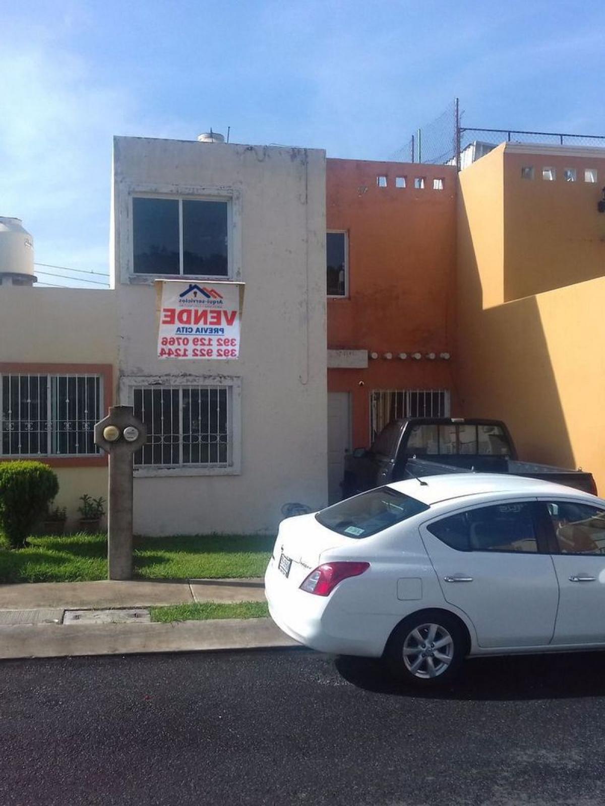 Picture of Home For Sale in Poncitlan, Jalisco, Mexico